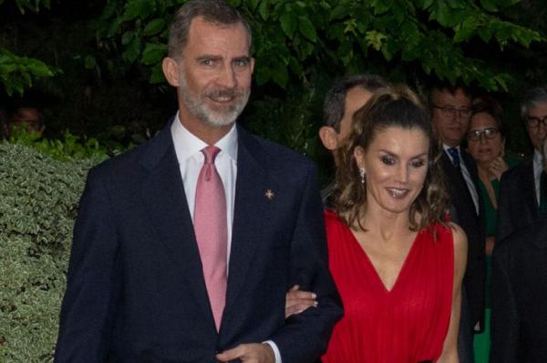 بــلاغ من وزارة القصور حول زيارة العاهل الإسباني وعقيلته للمغرب