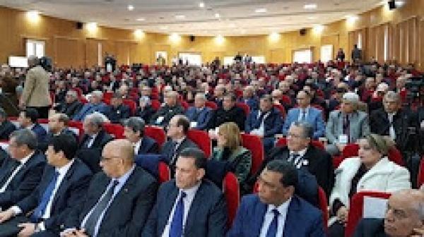 العثماني "يُغازل" ساكنة الشرق ويُعلن عن حزمة إجراءات لفائدة جرادة