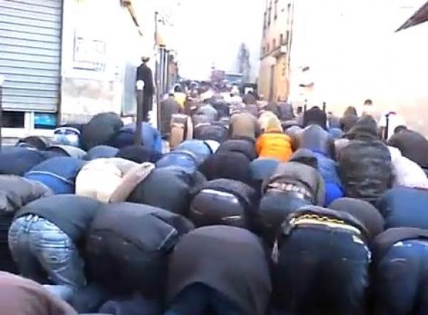 اعظم مشهد ستراه عيناك