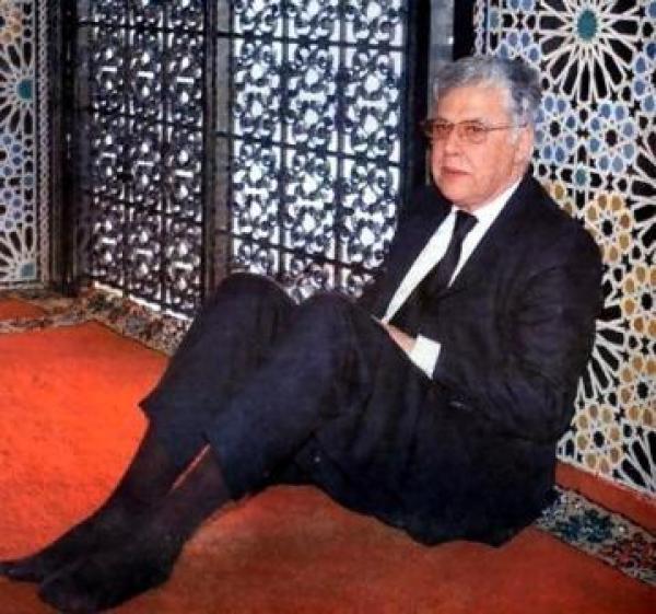 اللجنة التنفيذية لحزب الاستقلال تطيح بعباس الفاسي من الأمانة العامة  