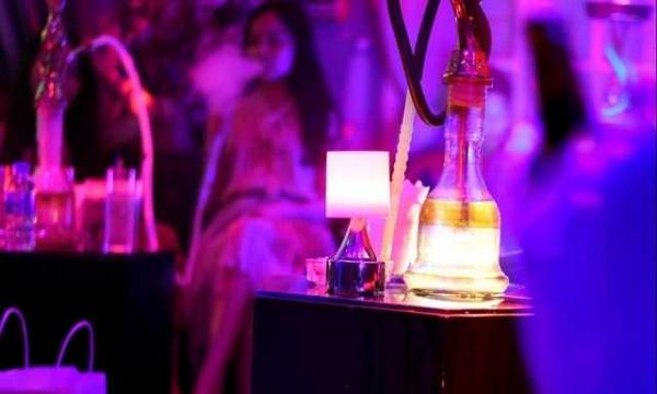 حكم غير مسبوق في حق صاحب مقهى شيشة بطنجة وشركائه