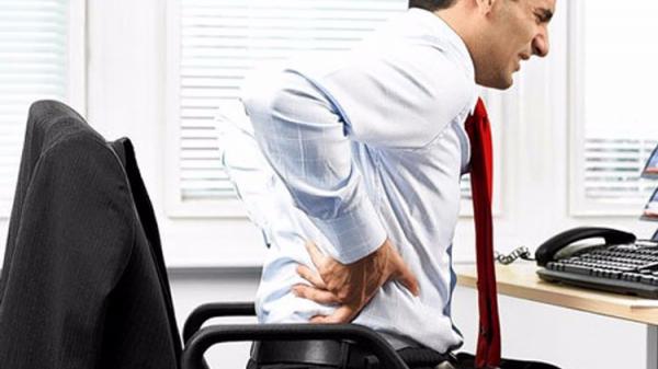 أطباء: الكآبة من أسباب آلام الظهر