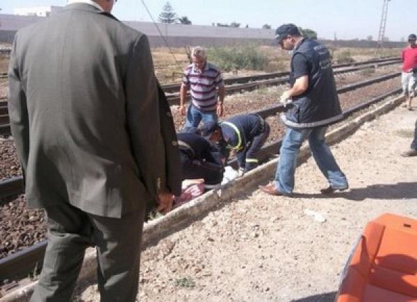 قطار يردي سيدتين أشلاء بمحطة التوقف بآزمور