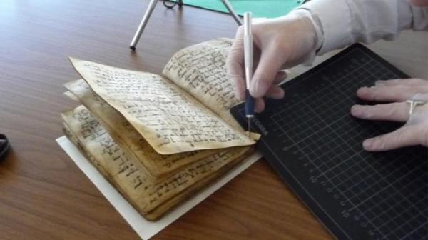 باحثون يكتشفون بالصدفة واحدة من أقدم نسخ القرآن الكريم
