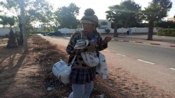 تطورات جديدة في قضية السائحة البريطانية الشابة المشردة بشوارع طانطان