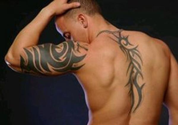 دراسة تربط بين الوشم ومخاطر الإصابة بالفيروس الكبدى الوبائى (سي)