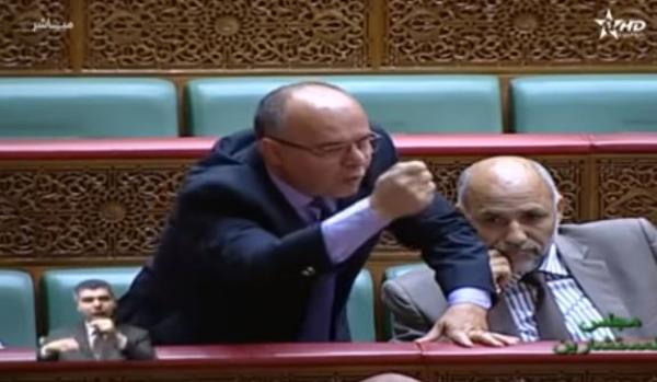 شاهد برلماني ينفجر في وجه الوزير الداودي ''فيكم غير تخراج العينين حتى لكفن ديال الميت