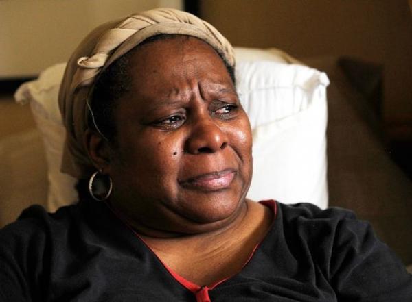 بالفيديو.. مرض نادر يحول إنجليزية إلى"هالك"