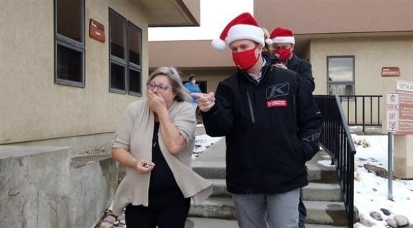 مجهول في أيداهو الأمريكية يقوم بتوزيع مبالغ مالية ضخمة على المحتاجين منذ 7 أعوام