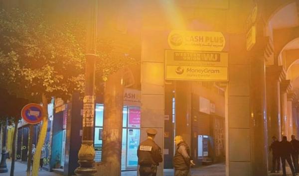 خسائر مادية كبيرة بعد محاولة اقتحام وكالة تحويل أموال بطنجة وفرقة مكافحة العصابات تدخل على الخط