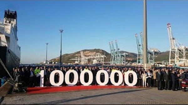 المغرب يحتفل بتصدير مليون سيارة رونو مصنعة في طنجة