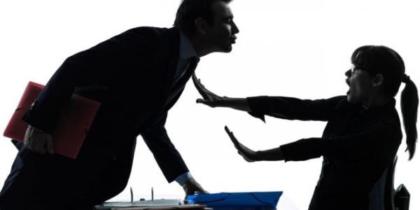 فضيحة جنسية تطال مسؤولا قضائيا وهذه التفاصيل