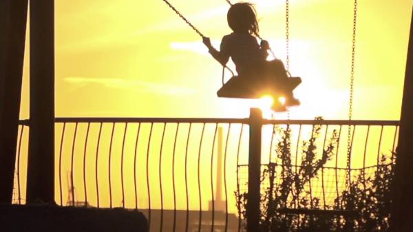 مأساة ... هكذا أودت لعبة "الأرجوحة" بحياة طفلة بضواحي شيشاوة