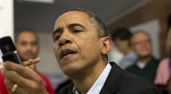 أوباما محروم من اقتناء هاتف ذكي أو إرسال رسائل نصية