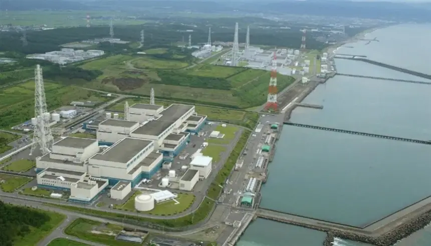 اليابان تعيد تشغيل مفاعل في أكبر محطة نووية بالعالم بعد توقف دام سنوات