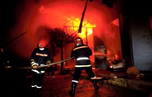 مرة أخرى: حريق مهول يأتي على عشرات المحلات التجارية بأشهر سوق عشوائي بسلا وسط حديث عن خسائر مادية كبيرة