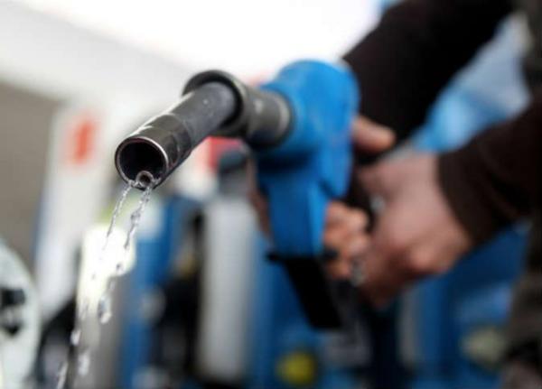 برميل النفط يواصل التحليق في الأسواق العالمية وأسعار المحروقات بالمغرب قد تصل إلى مستويات "خطيرة"