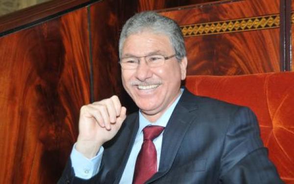 الوردي "يؤدب" طبيبا ضبط "مقصر" مع فتيات داخل سكنه الوظيفي بالمستشفى