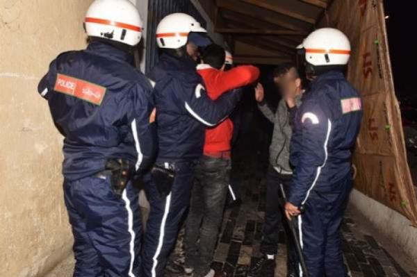 الأمن و"الديستي" يضعان حدا لعصابة خطيرة تستعمل أسلحة وسيارة لسرقة المواطنين