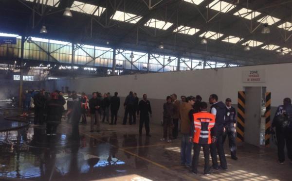 البيضاء .. حريق بأحد المخازن يلتهم 8 سيارات لشركة "بوجو ستروين"