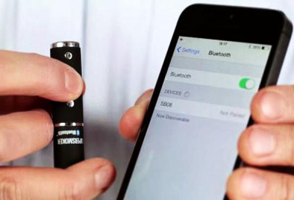 أعراض تنذر بوقوعك في "إدمان" الهاتف الذكي!