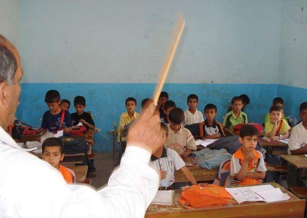 آباء وأمهات يحرضون المعلمين على تعنيف أبنائهم