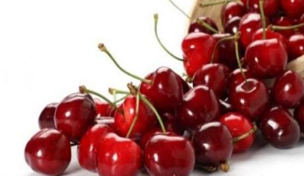 9 أطعمة تغنيك عن تناول مسكنات الألم