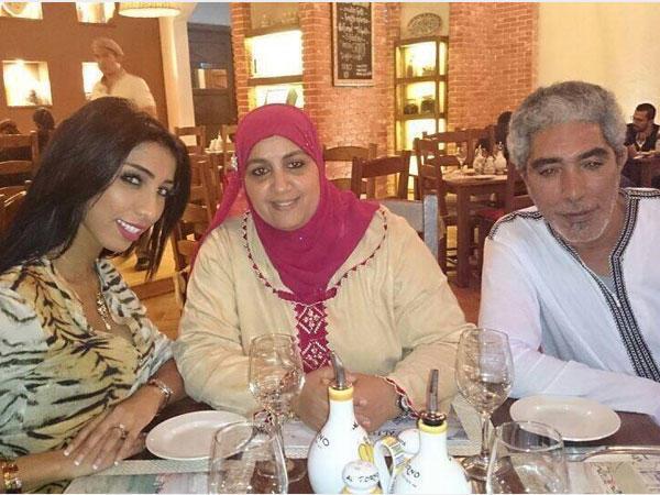 والد "دنيا باطمة" يخرج عن صمته ويدلي بأول تصريح له حول تورط ابنته في قضية "حمزة مون بيبي"