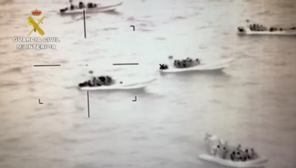 الحرس المدني الإسباني ينشر فيديو مثير لمطاردة 5 زوارق سريعة تابعة لمافيات المخدرات بالناضور