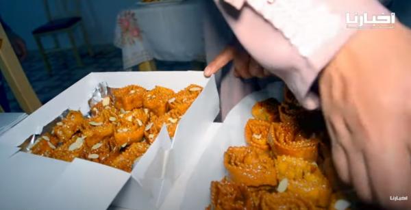 الشباكية والمملحات الرمضانية ..مشروع بسيط يجمع زوجين للخروج من أزمة الجائحة