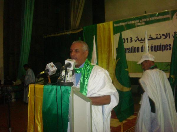 الشيخاني يُطالب بمُحاكمة نواب موريتانيين التقوا بـ "قادة البوليساريو"