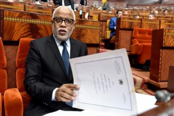 "يتيم" يطالب النقابات بمراعاة "المصلحة الوطنية" ويعتبر العرض الحكومي "الهزيل" قادرا على تحسين وضعية الأجراء