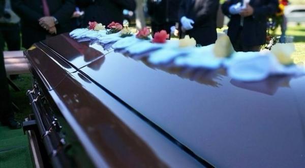 فتى هندي يعود للحياة أثناء تشييعه إلى مثواه الأخير