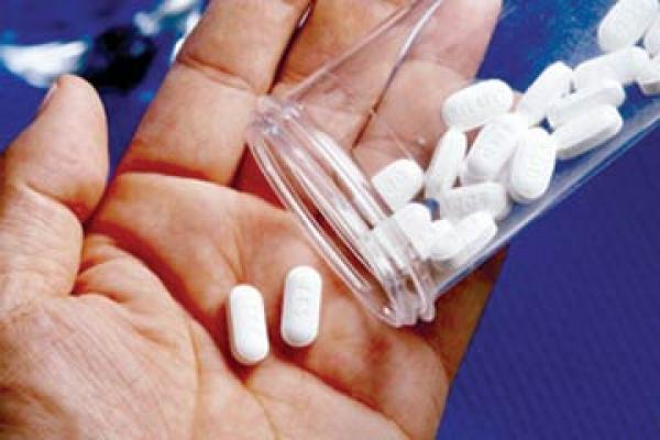 أستاذ لمادة الاجتماعيات يضع حدا لحياته بسبب "الكريدي" 