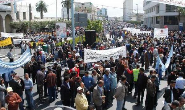 في عيد العمال .. عشرات الآلاف يتظاهرون في كل من الدار البيضاء والرباط رغم رفع الحد الأدنى للأجور