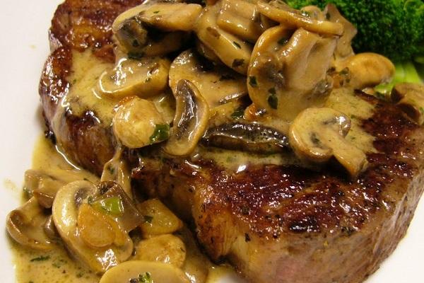وصفة مبتكرة للستيك بصلصة الفطر