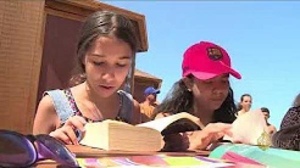 مكتبة فريدة على شاطئ الداليا قرب طنجة