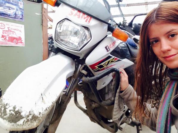 "غوادالوبي" تجوب القارة الإفريقية من طنجة إلى كيب تاون على متن دراجتها النارية