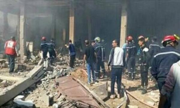 الجزائر: قتلى وجرحى في حادث انهيار بناية بسبب تسرب الغاز
