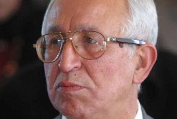 الوزير السابق محمد العربي المساري في ذمة الله