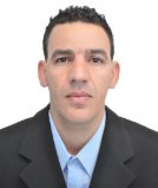 الانــتـهــازيـــون