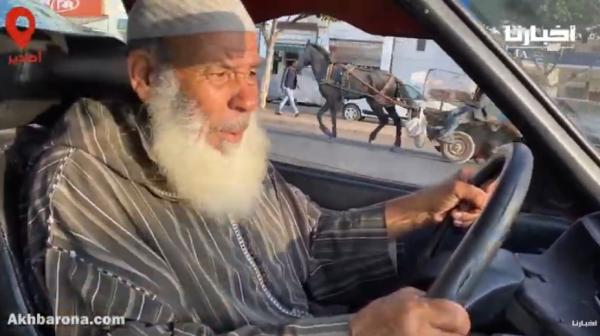 أكبر سائق "طاكسي" بأكادير، كيفاش تدوز نهارو ومواقف طريفة وقعت له مع الزبناء