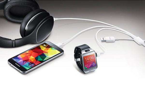 سامسونغ تطلق شاحنا جديدا يمكنك من شحن ثلاثة أجهزة معا في نفس الوقت