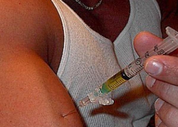 شباب ضائع بين كمال الأجسام و فقدان الرجولة بسبب "الدوباج"