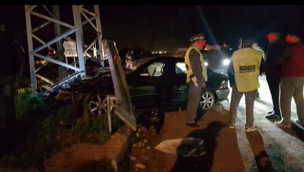 بالصور : مصرع شاب في حادثة سير مميتة ونقل مرافقه في حالة حرجة للمستعجلات