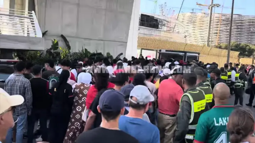 جماهير غفيرة تحج إلى الملعب الأولمبي لمؤازرة لبؤات الأطلس في نصف نهائي الكان