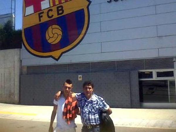 برشلونة يضم مهاجماً مغربيا للمرة الأولى في تاريخه