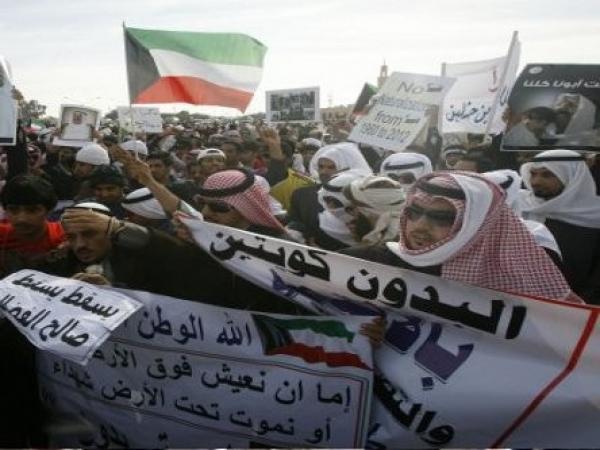 انتفاضة \'البدون\' بالكويت ( فيديو) 