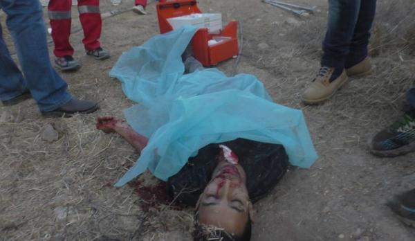 المشاهد الأولى لاستشهاد شاب فلسطيني برصاص جيش الاحتلال في بلدة بيت أمر