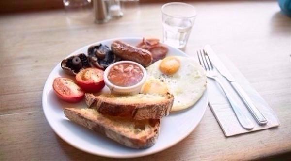 حذف وجبة الفطور تسبب أمراض القلب والسكري والسمنة